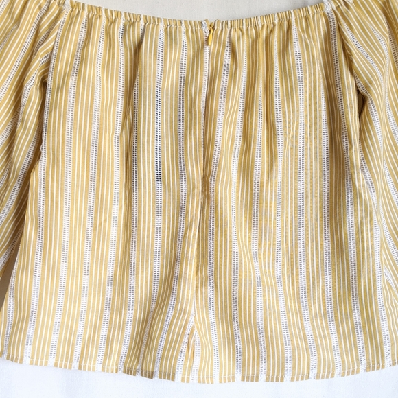 Lulu's Beyond Belief Off Shoulder Knot Front Top - Picture 6 of 10